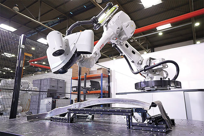 A growing trend in auto manufacturing inspection, 3D vision improves quality checks as well as the ability of robots to pick up random parts and avoid objects. Courtesy of AB Robotics.