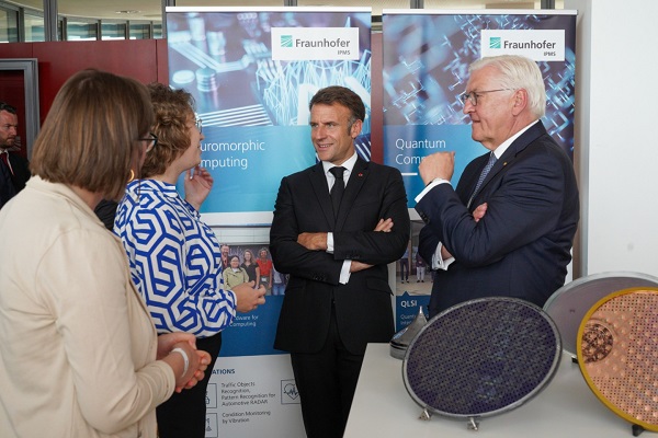 French President Emmanuel Macron (left) and German President Frank-Walter Steinmeier visited Fraunhofer IPMS during their three-day official visit to Germany. Courtesy of Fraunhofer IPMS.