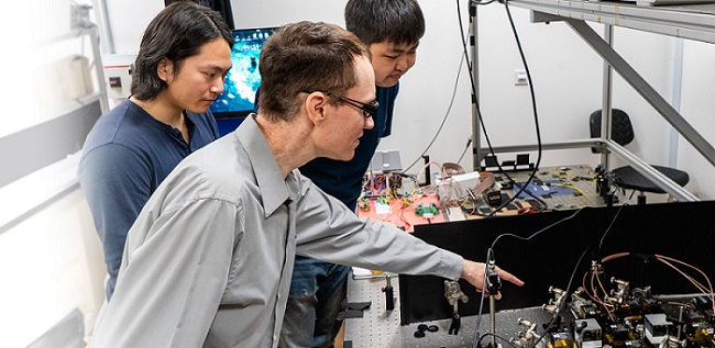 (From left) NUS department of electrical and computer engineering PhD student Zifeng Yuan, associated professor Aaron Danner, and PhD student Yuan Gao. Courtesy of SPIE.