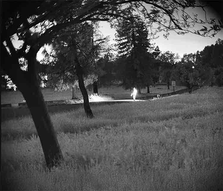 A high-dynamic-range (HDR) scene comparison between Forza Silicon’s ISIE19 CMOS sensor (top) and the previous-generation ISIE11 CMOS sensor (bottom). Courtesy of Forza Silicon.