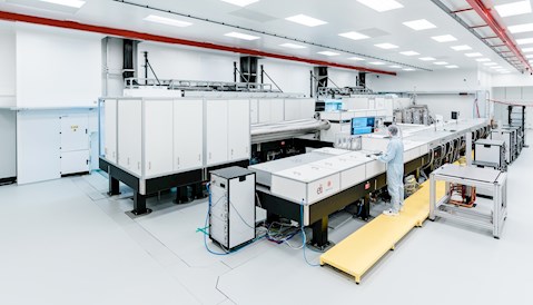 A test campaign last month demonstrated that the L4 ATON laser at ELI Beamlines can safely operate at a peak power exceeding 5 petawatts. Courtesy of ELI.