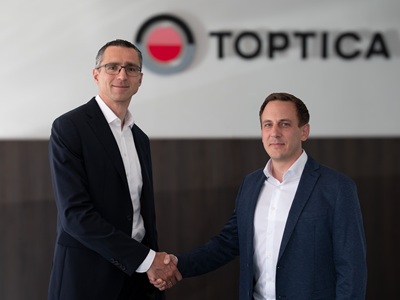 Mathias Schindler, COO and Member of the Executive Board of TOPTICA (left) Matthias Hohenleutner, newly appointed Vice President of Production at TOPTICA (right).