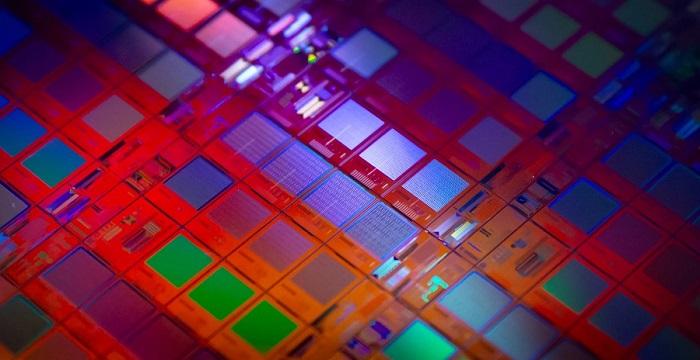 A prototype of Taara’s silicon photonics chip device. Courtesy of X Development. 