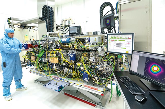 Assembly and commissioning of an extreme-ultraviolet (EUV) system in a cleanroom. Courtesy of TRUMPF Group.