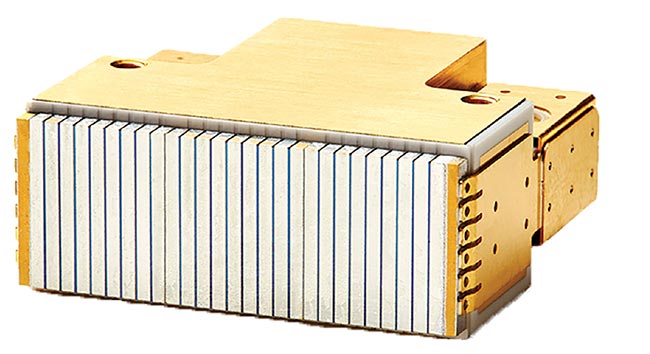 Figure 2. Advancements in facet passivation technology have increased the damage threshold of the facet to withstand ever-higher photon densities in laser diode architectures (top). Aluminum gallium arsenide (AlGaAs) is the semiconductor material in the laser structure. The crystalline layer adjacent to the AlGaAs layer is the high-damage-threshold (HDT) facet protection layer (bottom). Courtesy of Leonardo.