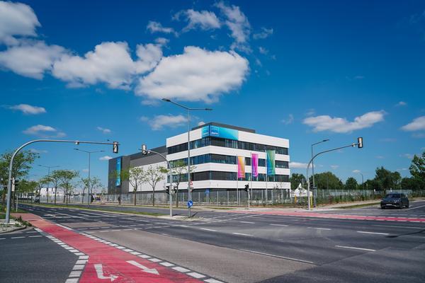 Jenoptik's new micro-optics facility in Dresden, Germany. Courtesy of Jenoptik.