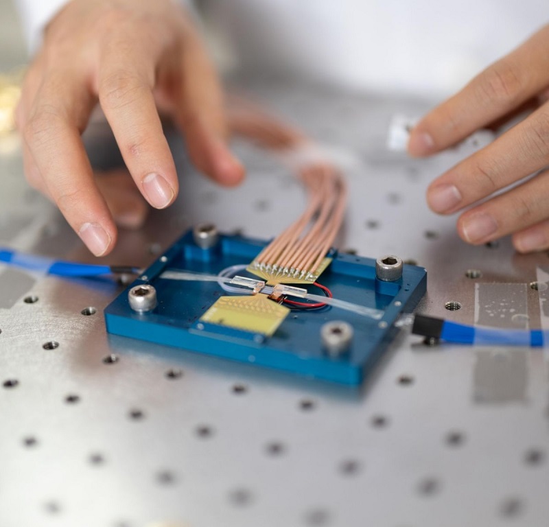 Cisco has opened a window into its quantum strategy with the announcement of its quantum network entanglement chip and the opening of Cisco Quantum Labs, which serves as the epicenter for the company’s quantum technology development efforts. Courtesy of Cisco.